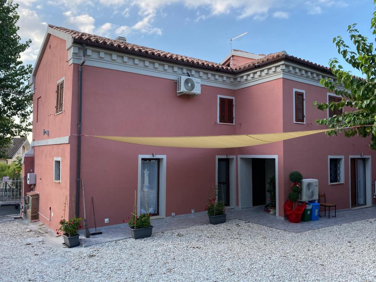 B&B La Grancia Chiaravalle Marche Dış mekan fotoğraf